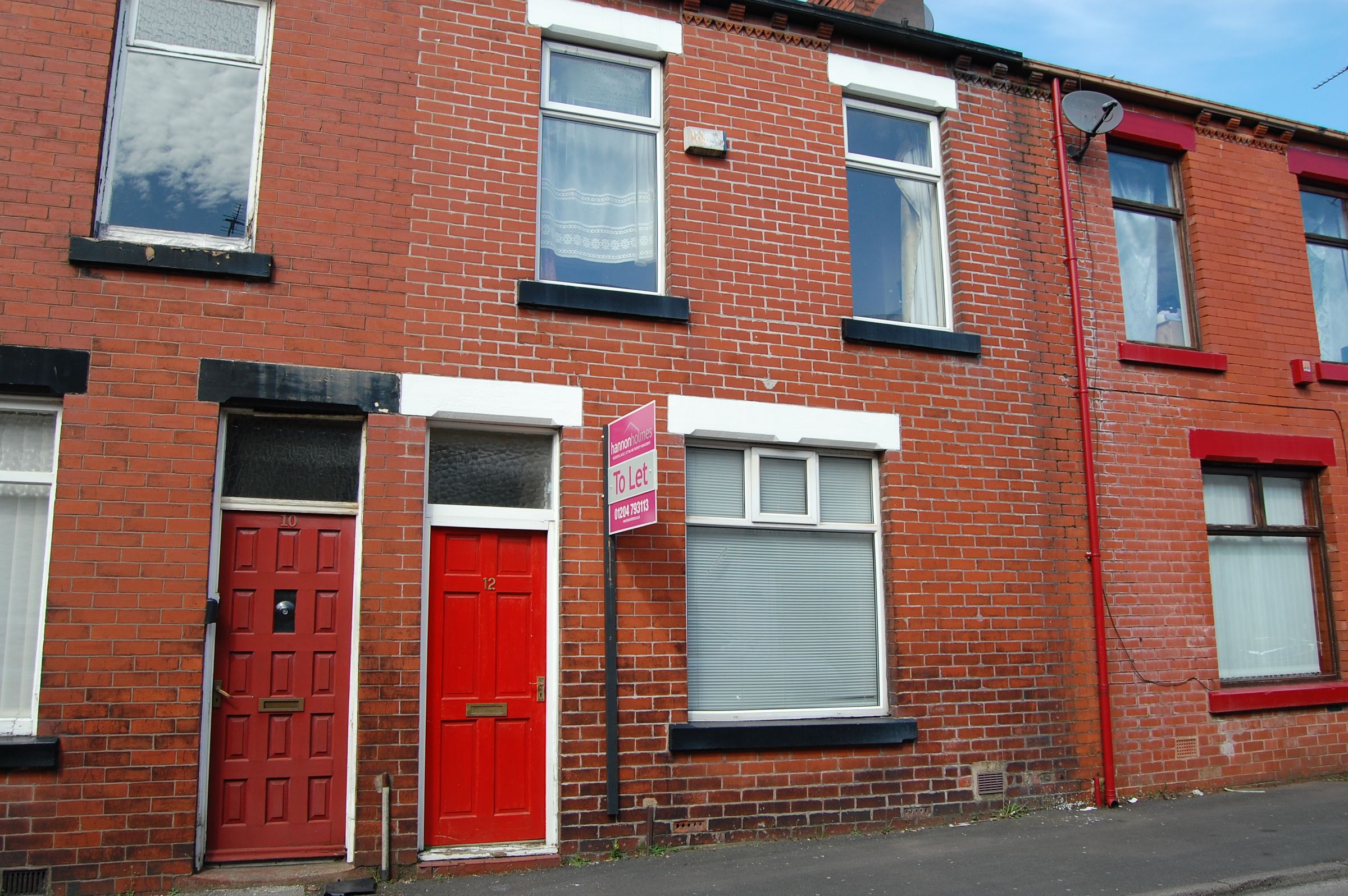 3 bed terraced house to rent in Wellington Street, Farnworth, Bolton
