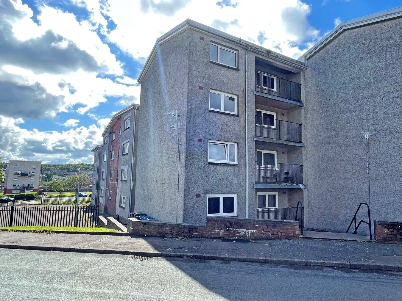 1 bed flat for sale in Tower Drive, Gourock PA19 Zoopla