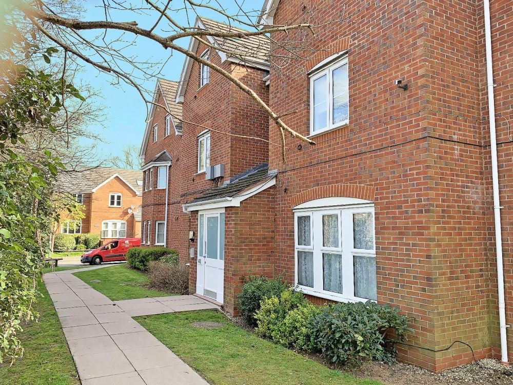 Hickory Close, Coventry, Warwickshire CV2