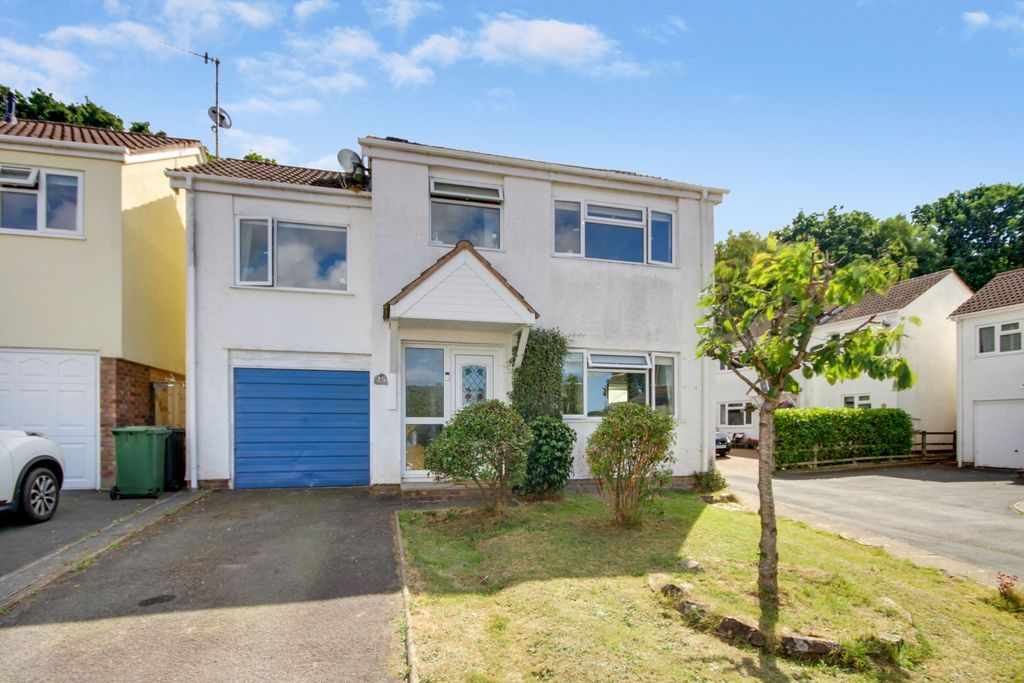 4 bed detached house for sale in Heal Park Crescent, Fremington