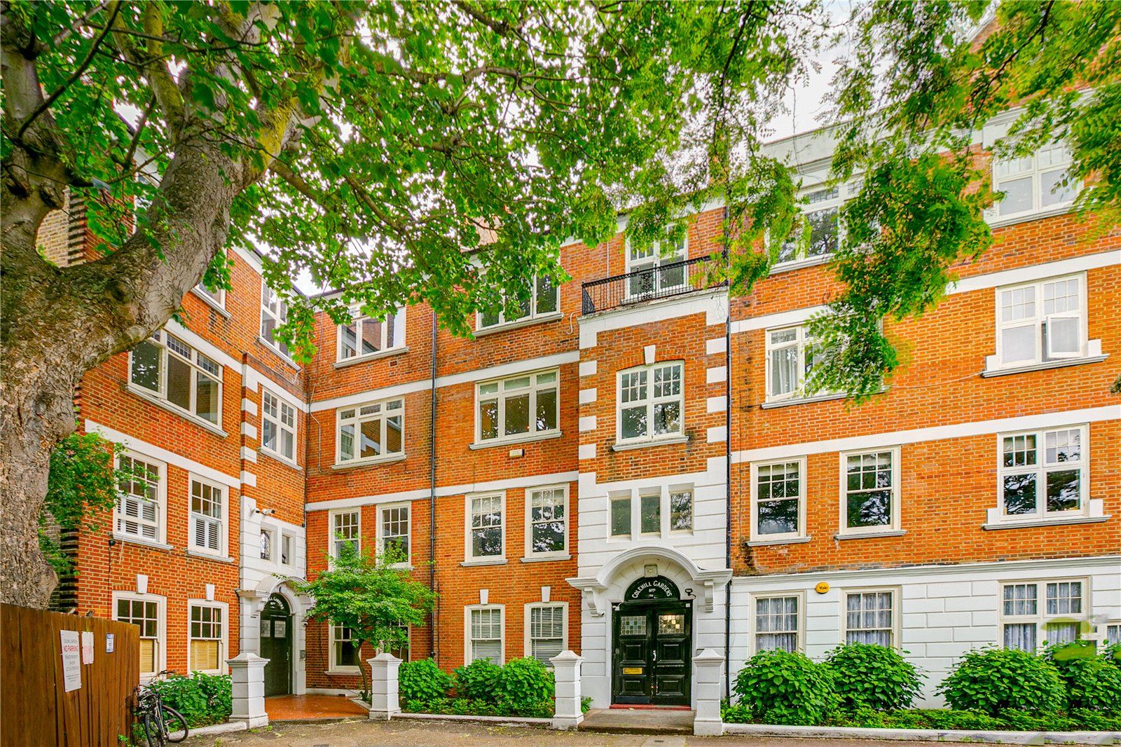 2 bed flat to rent in Colehill Gardens, Fulham Palace Road, London SW6