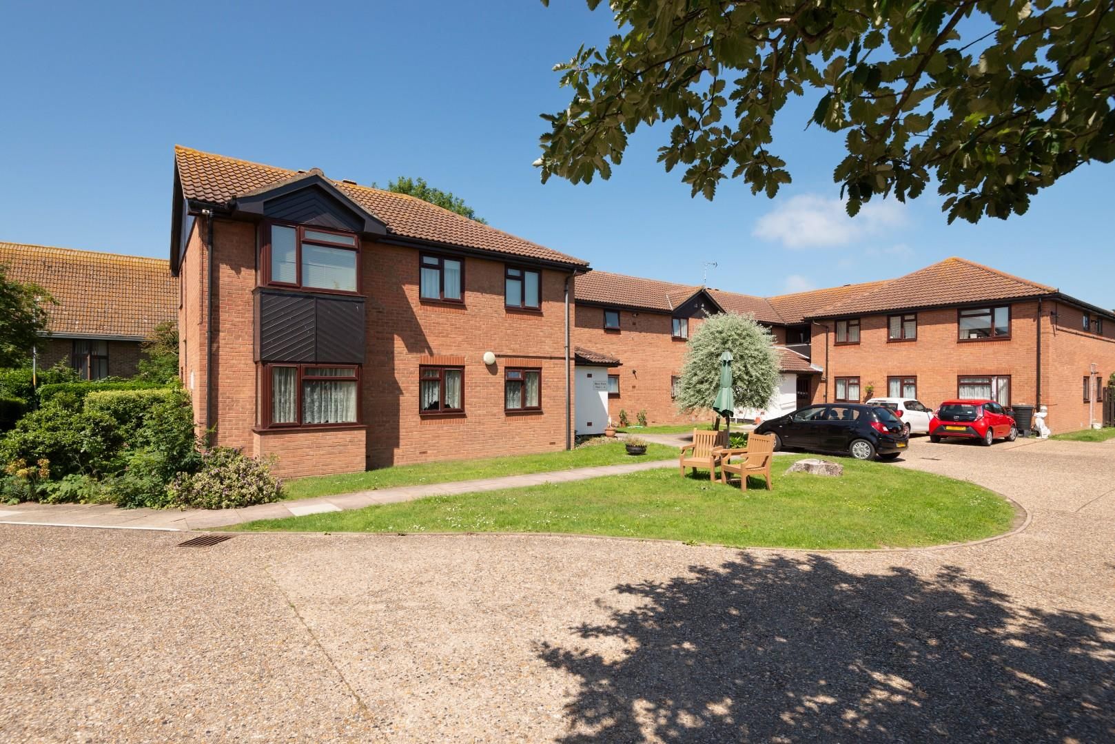 1 bed flat for sale in Roselawn Gardens, Margate CT9 Zoopla