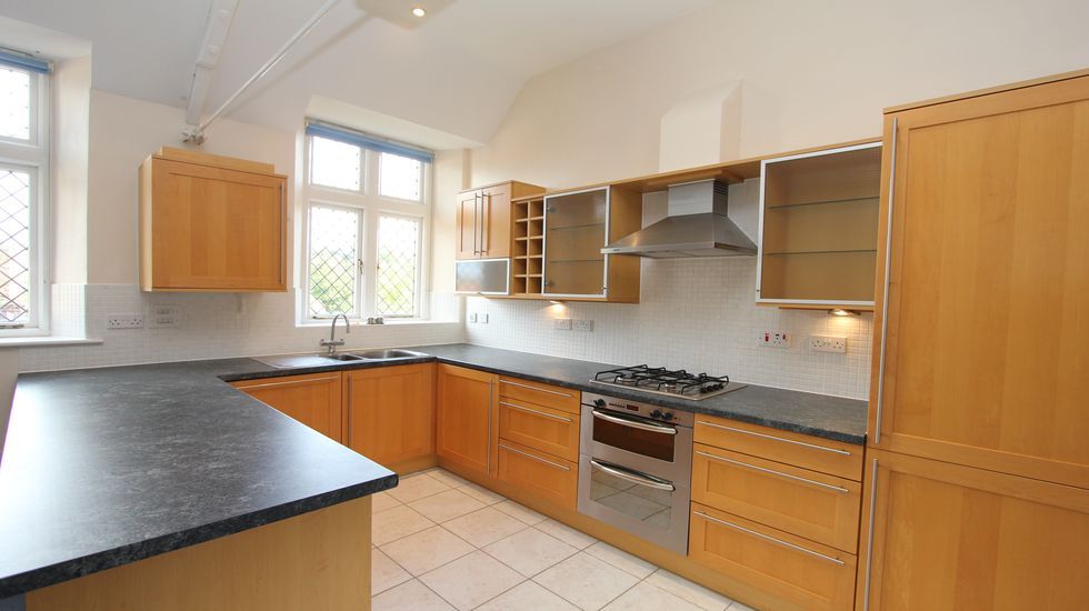 2 bed flat to rent in Whielden Street, Amersham HP7 Zoopla