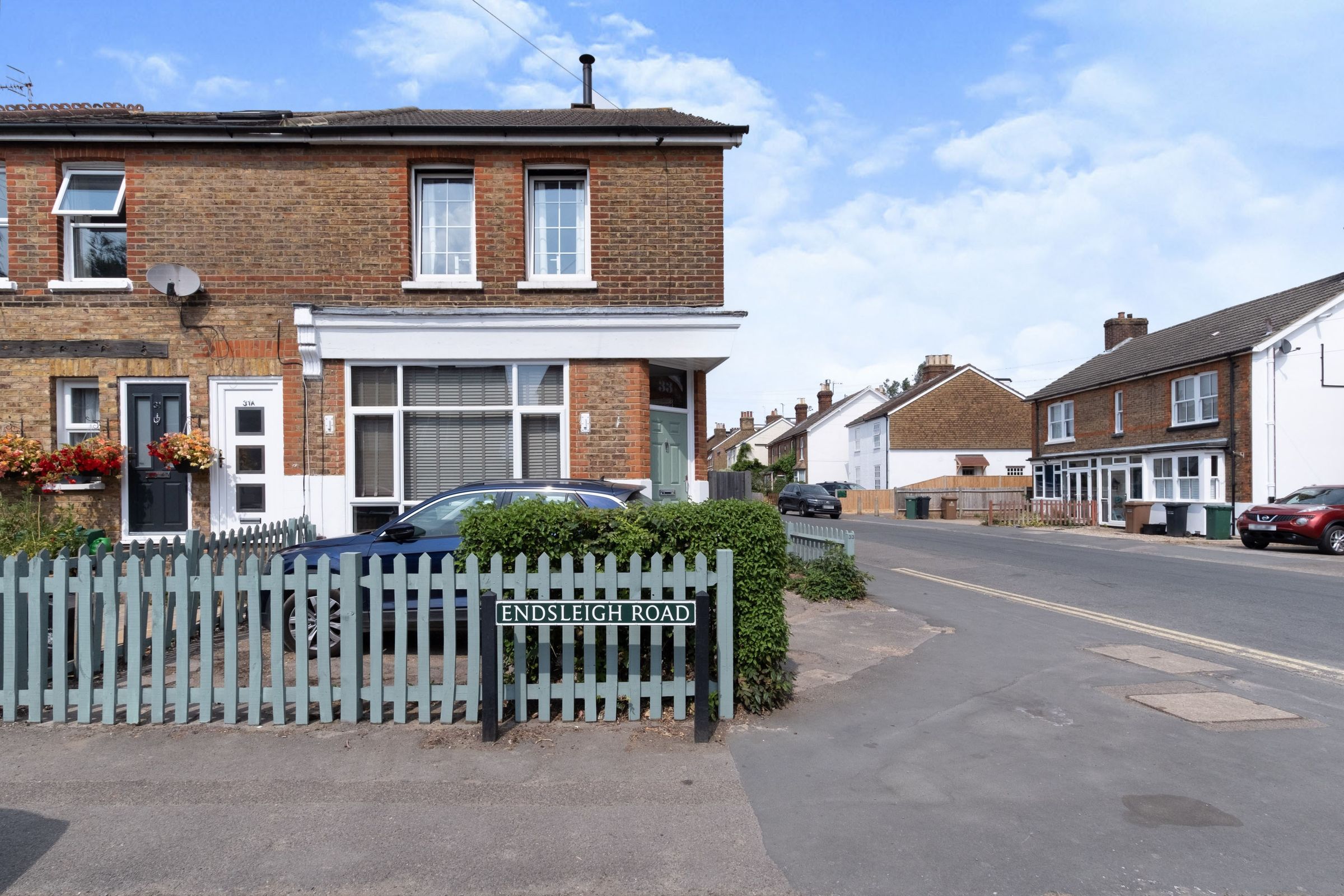 3 bed semidetached house for sale in Endsleigh Road, Redhill RH1 Zoopla