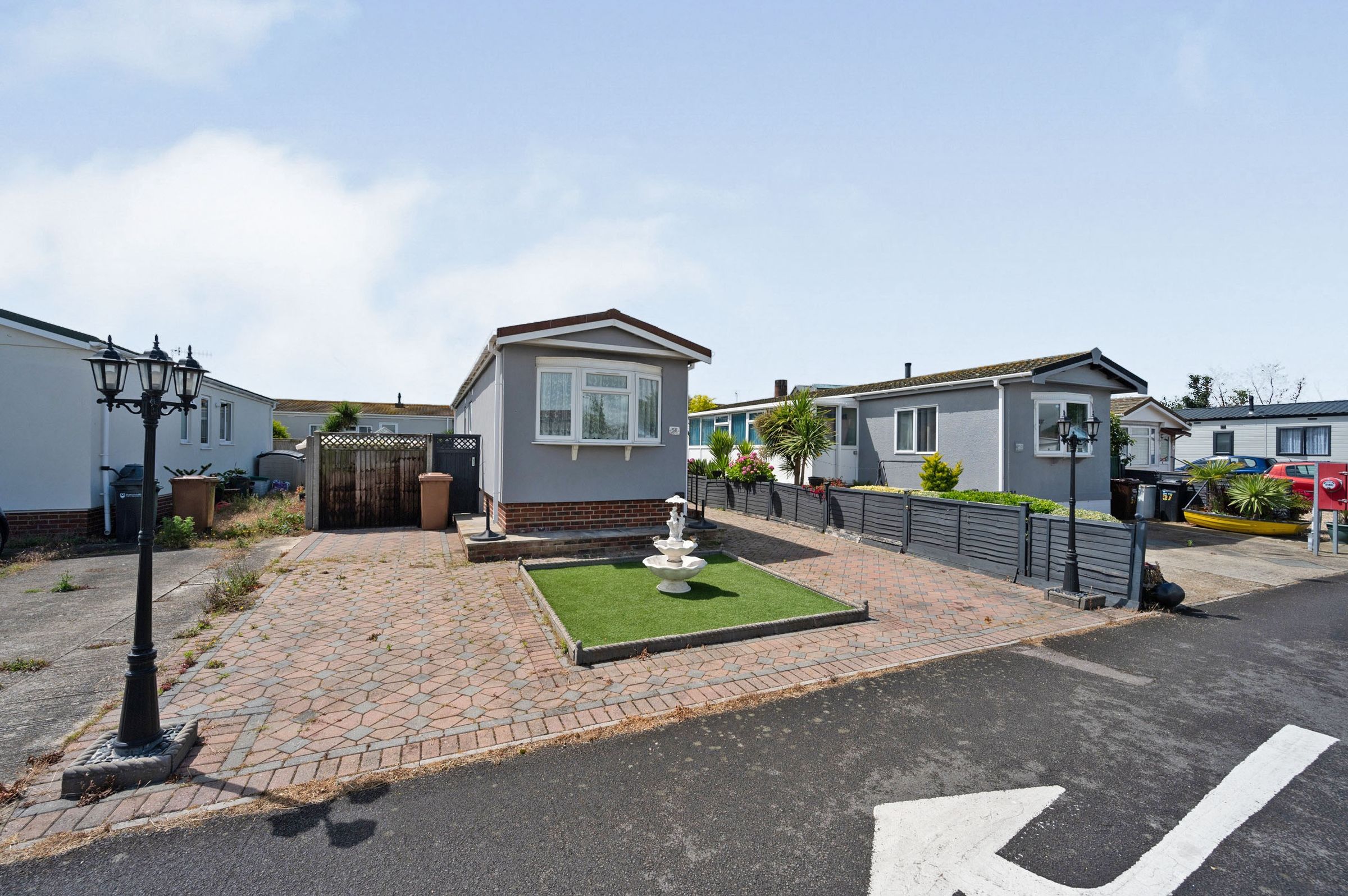 1 bed mobile/park home for sale in Henderson Park, Southsea PO4 Zoopla