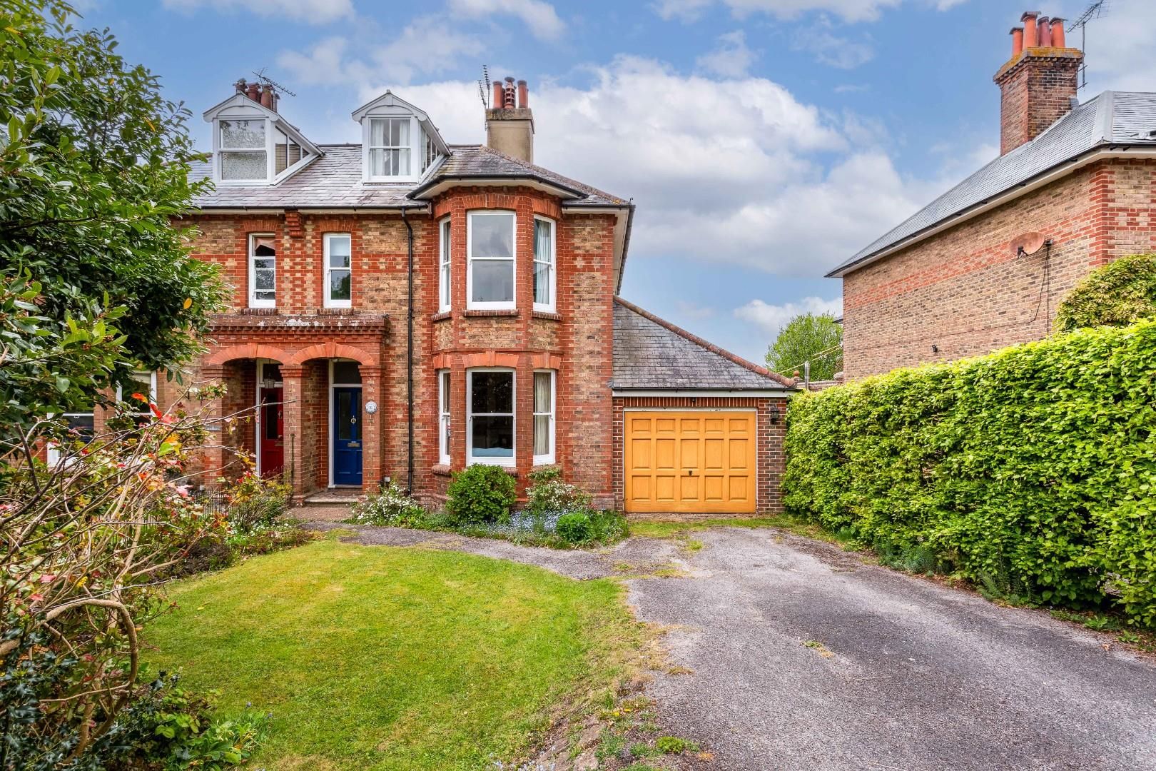 5 bed property for sale in Broomfield Road, Henfield BN5 Zoopla