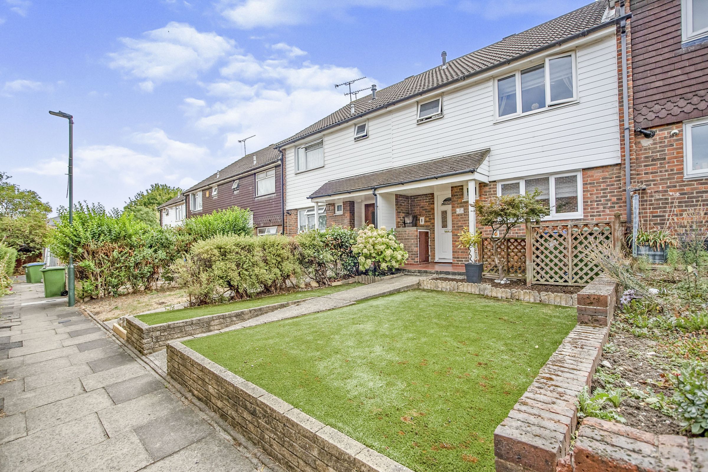 3 bed terraced house for sale in Close, Erith DA8 Zoopla