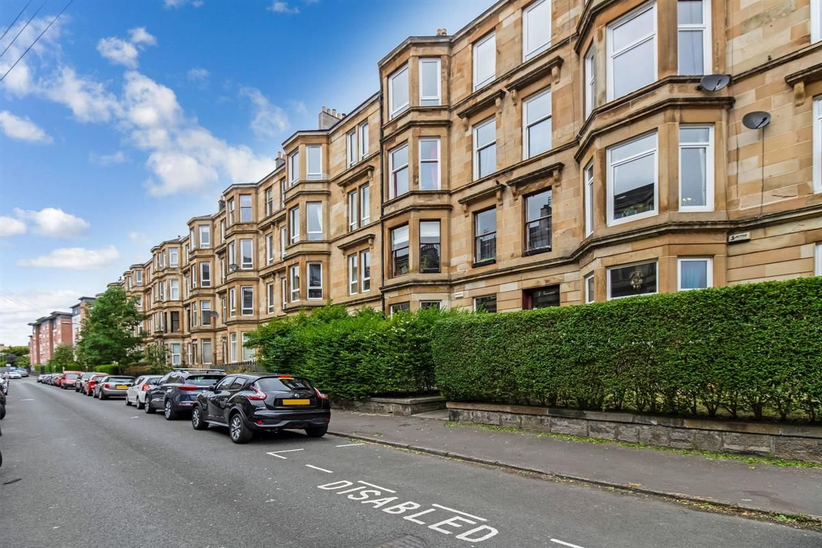 2 bed flat for sale in Finlay Drive, Dennistoun, Glasgow G31 Zoopla