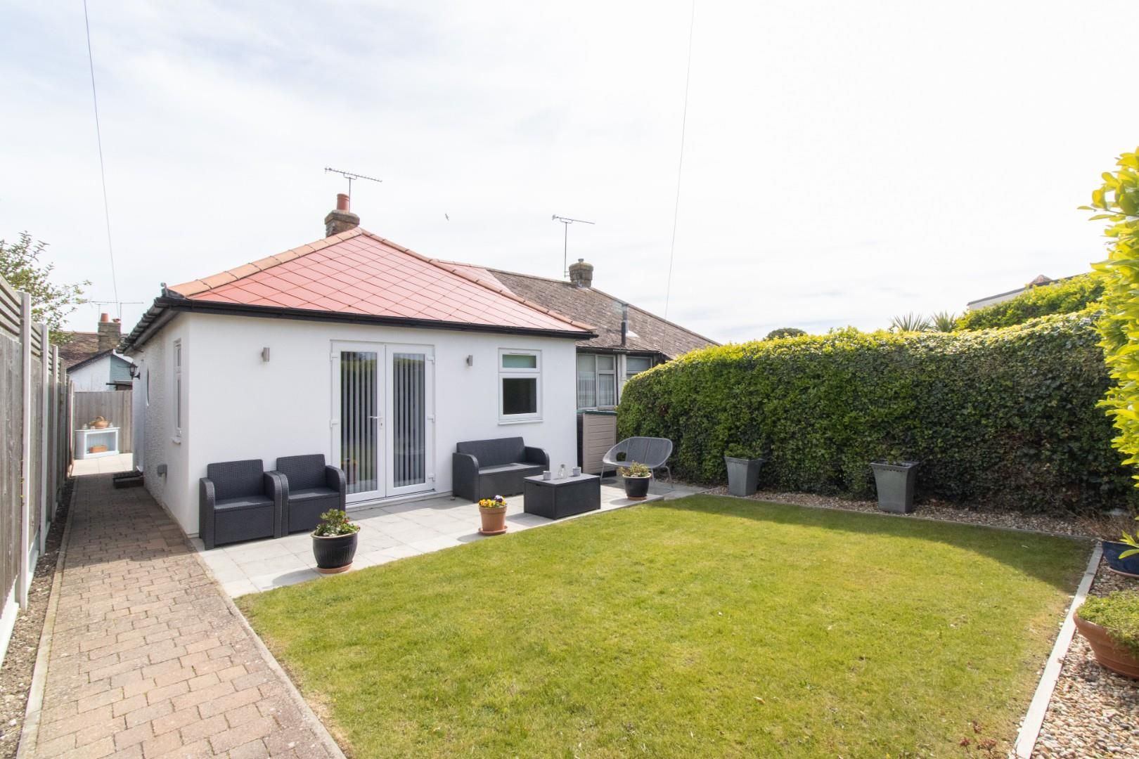 2 bed semidetached bungalow for sale in Linden Avenue, Broadstairs CT10 Zoopla