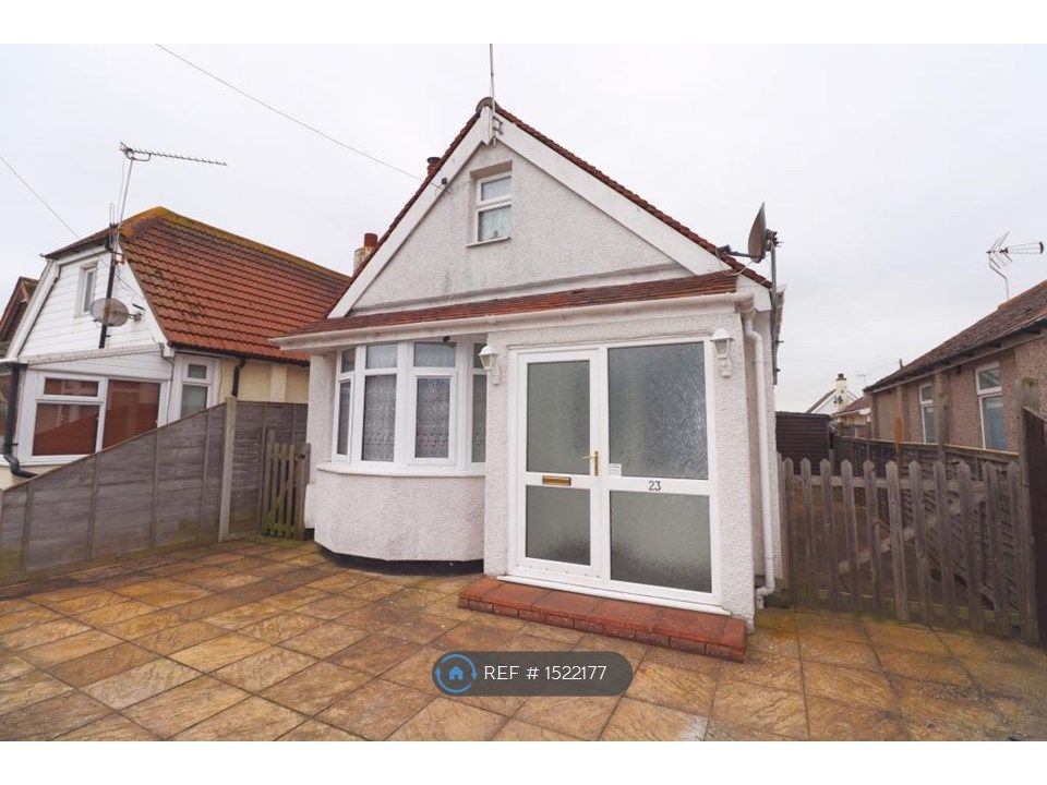2 bed bungalow to rent in Glebe Way, Jaywick, ClactonOnSea CO15 Zoopla