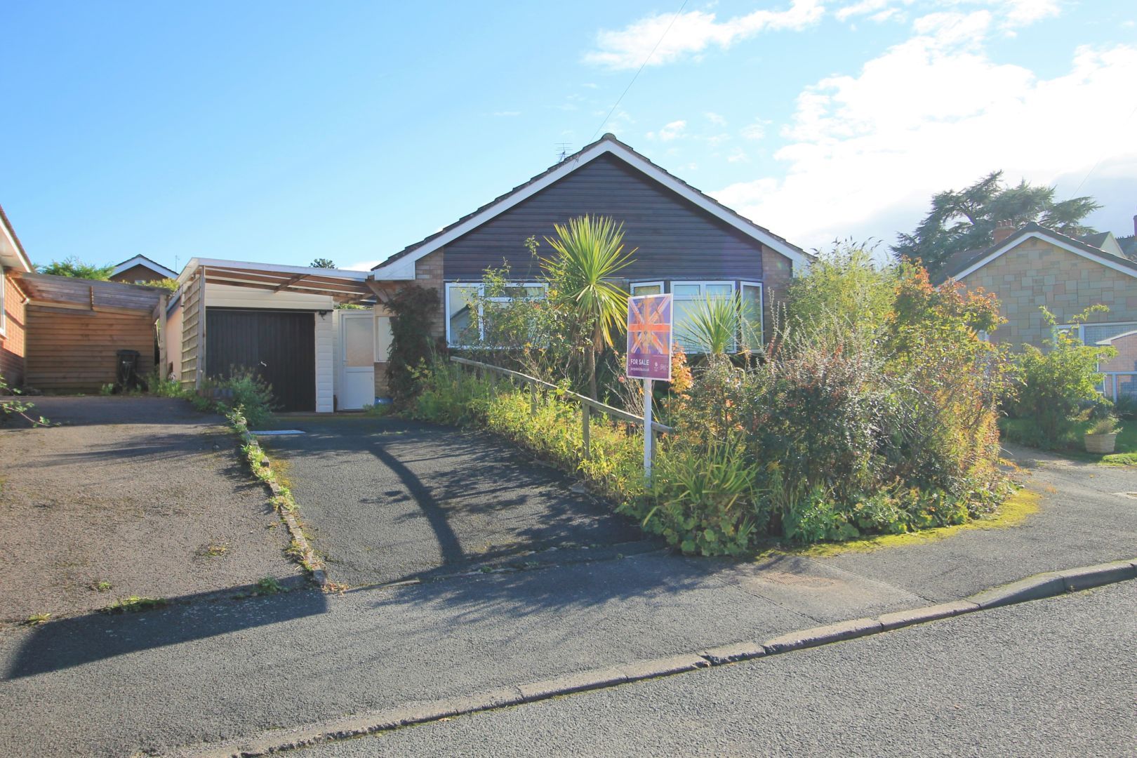 2 bed detached bungalow for sale in Danesfield Drive, Leominster HR6