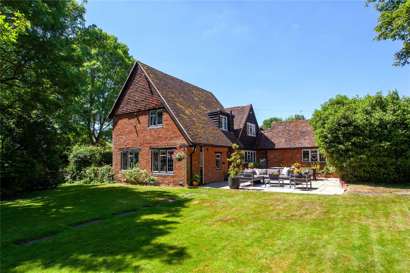 3 bed semidetached house for sale in Blackmore Lane, Sonning Common