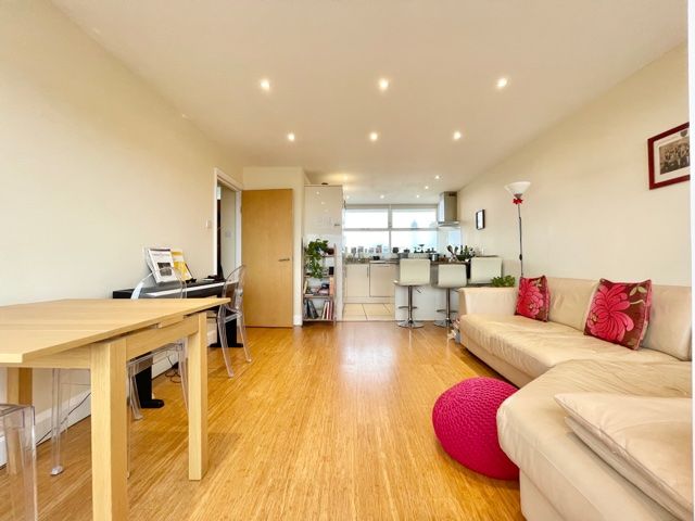 Churchill Gardens, Pimlico SW1V  