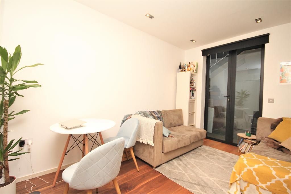 2 bed flat to rent in Burder Road, Dalston Junction, London N1 Zoopla