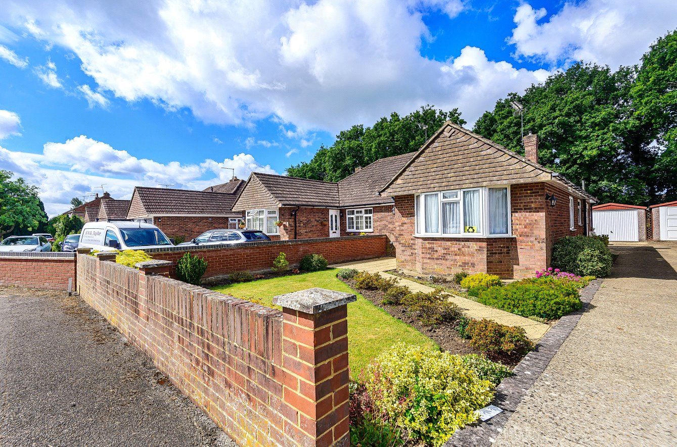 3 bed bungalow for sale in Jacob's Well, Guildford, Surrey GU4 Zoopla