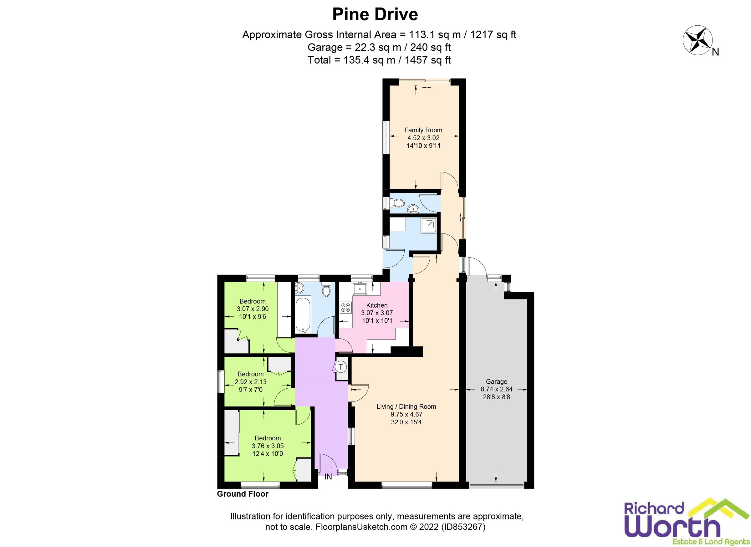 4 bed bungalow for sale in Pine Drive, Finchampstead, Wokingham