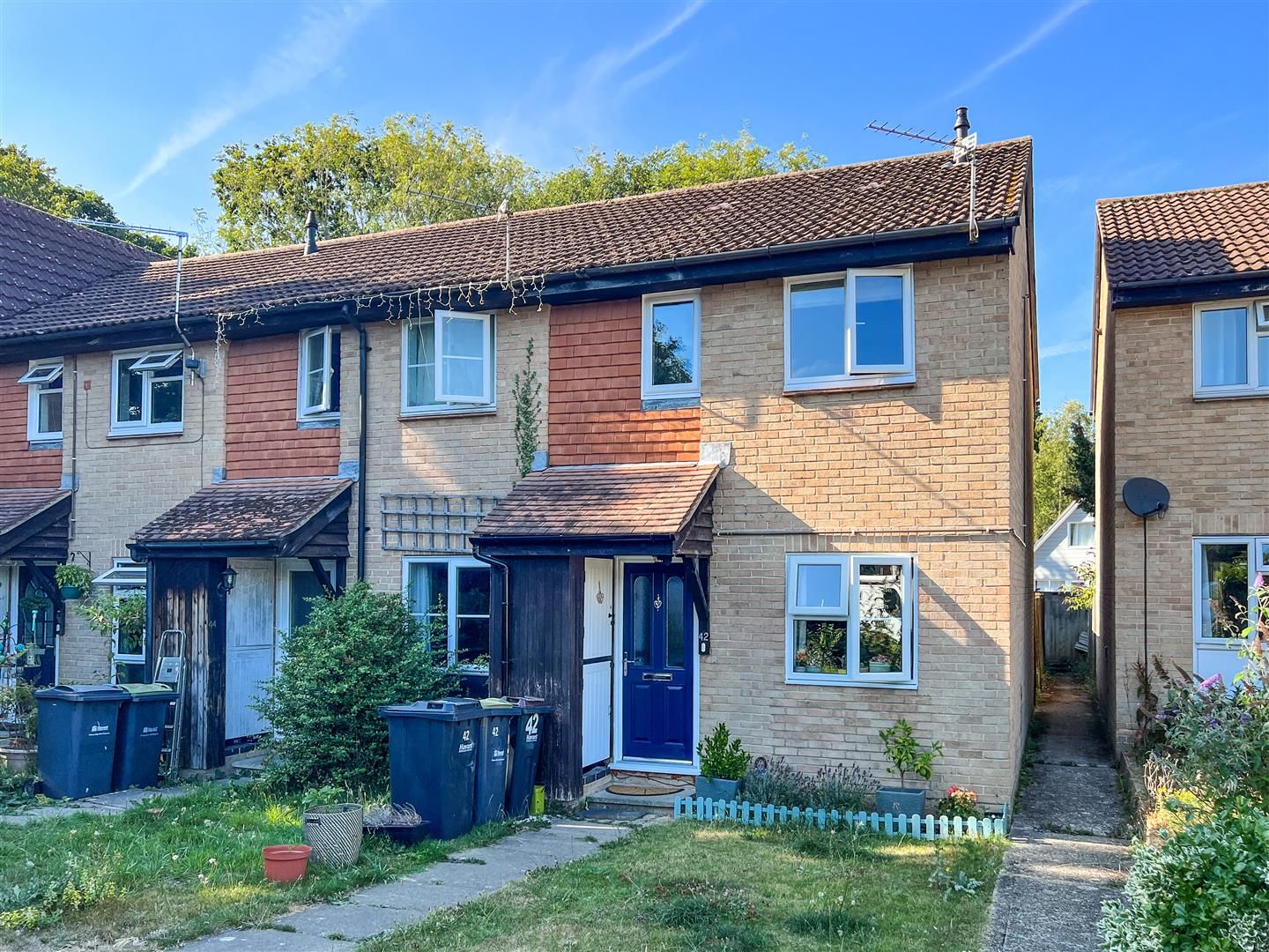 2 bed end terrace house for sale in Aintree Drive, Waterlooville PO7