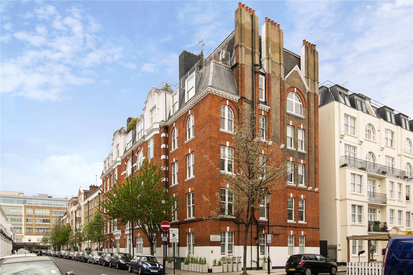 Hollywood Court, Hollywood Road, London SW10  