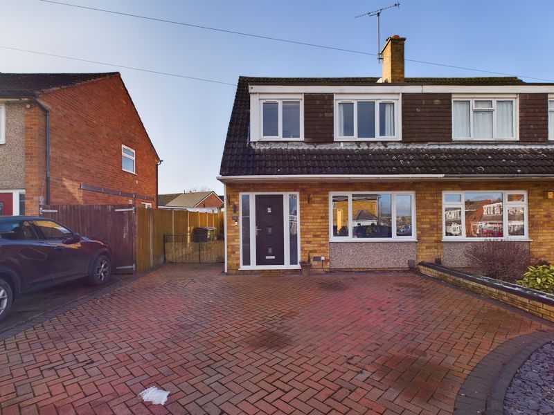 3 bed semidetached house for sale in Beech Close, Wellington, Telford