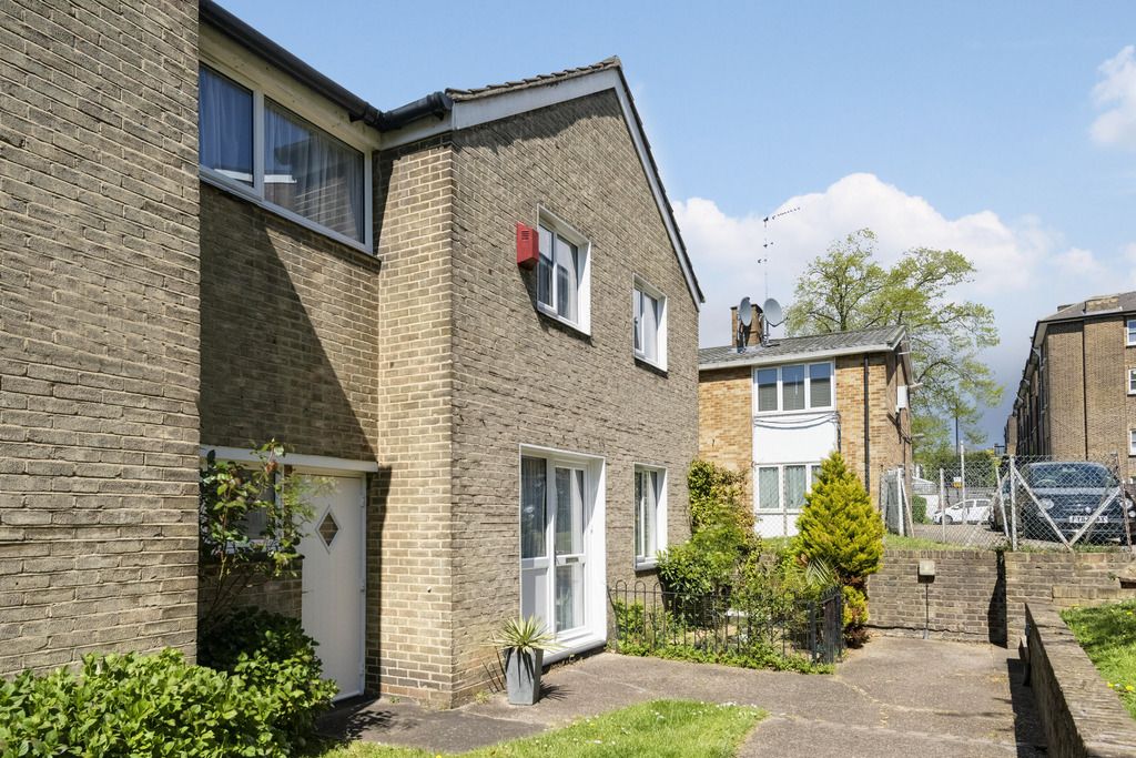 Abingdon Close, London NW1  