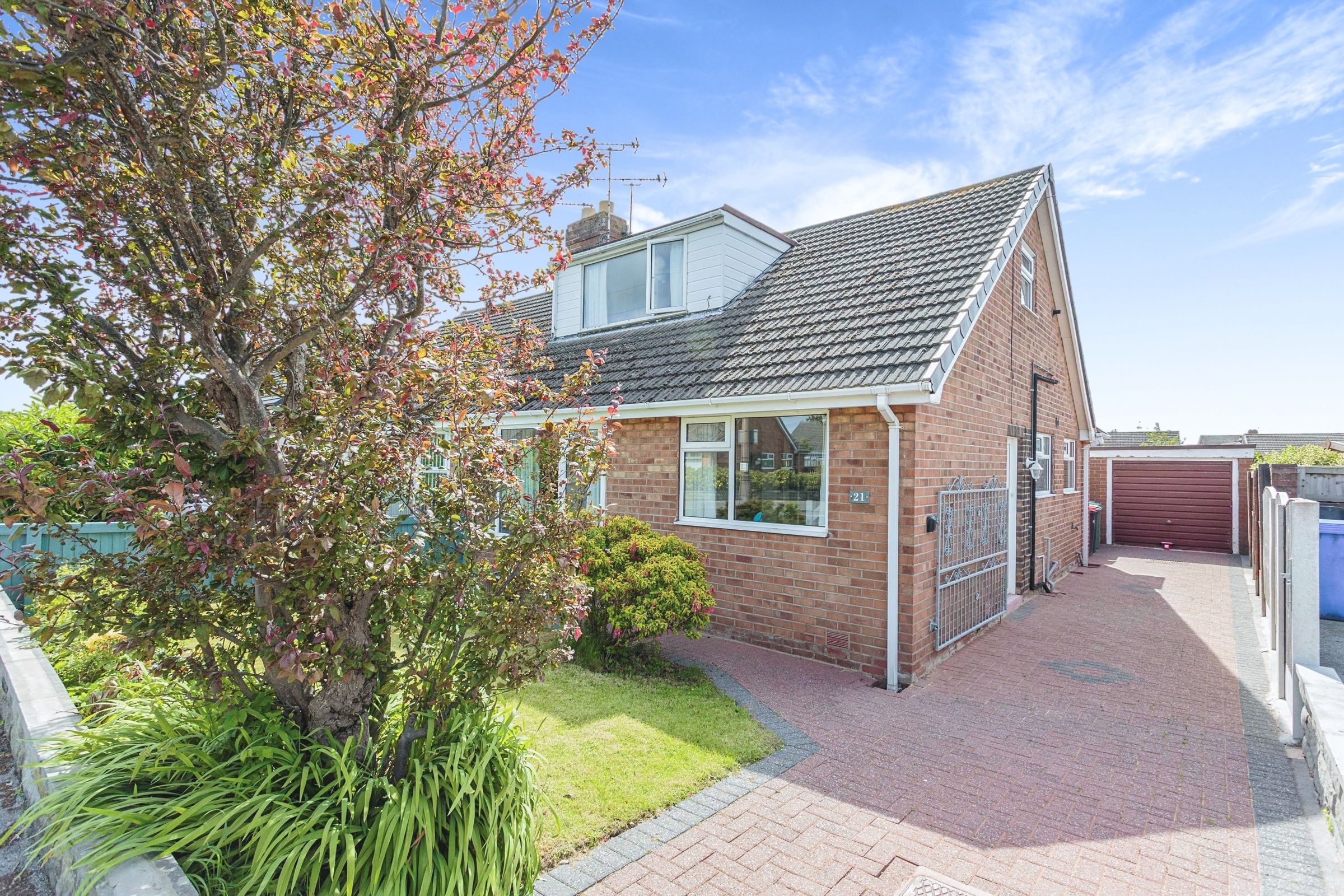 3 bed bungalow for sale in Winchester Drive, PoultonLeFylde FY6 Zoopla