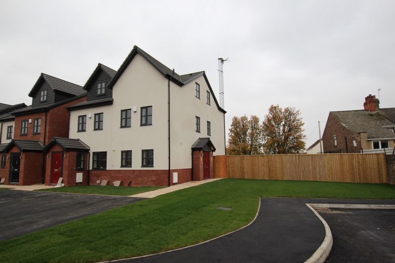 New home, 3 bed semidetached house for sale in Brianna Mews, Clee