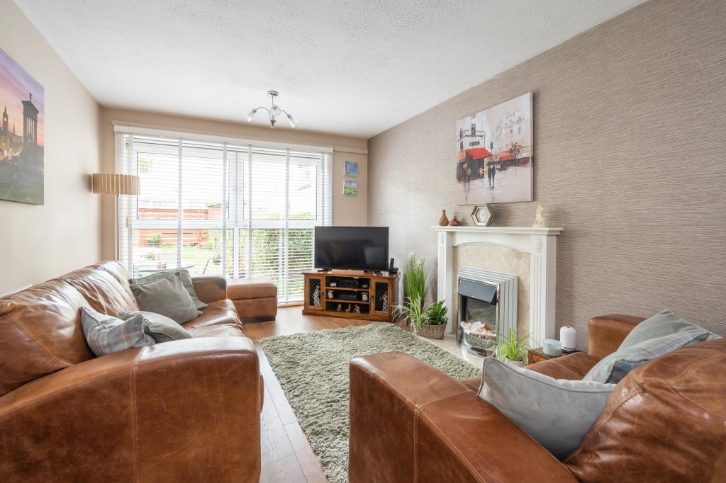 4 Robert Burns Drive, Edinburgh EH16
