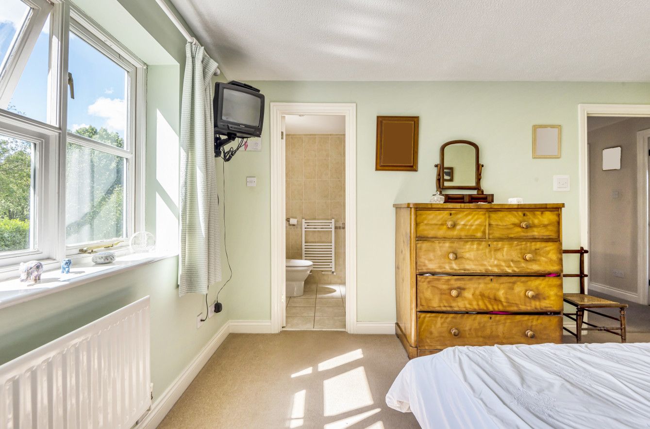 5 bed detached house for sale in Fairford, Gloucestershire GL7 Zoopla