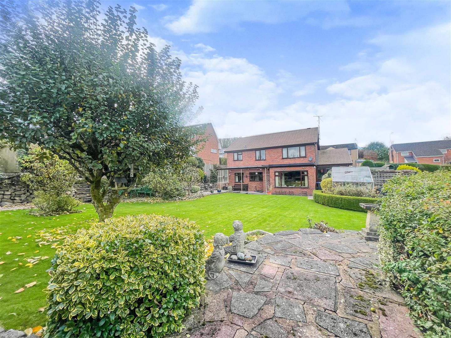 3 bed detached house for sale in Westwood Park Avenue, Leek