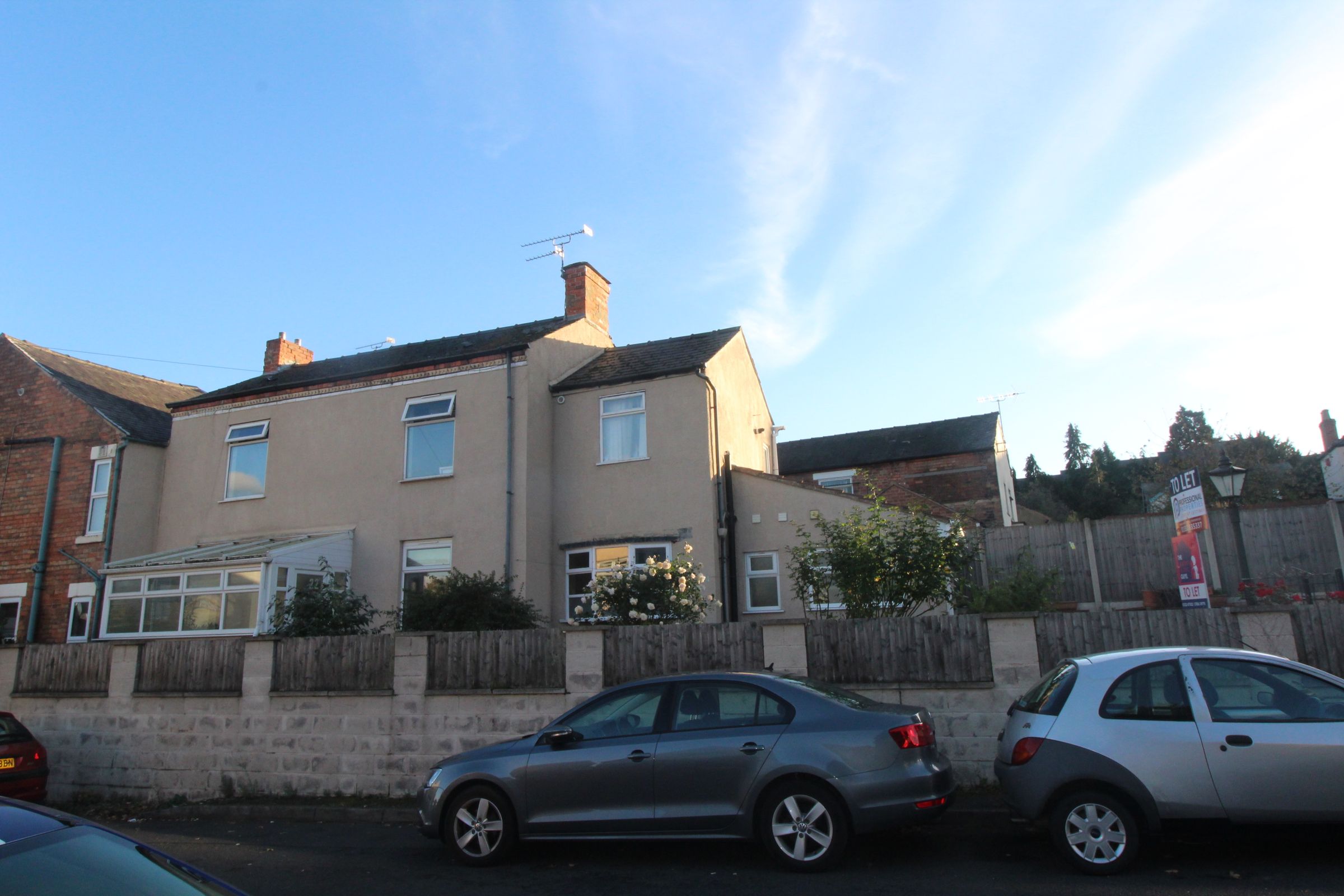 3 bed shared to rent in Windmill Hill Lane, Derby DE22