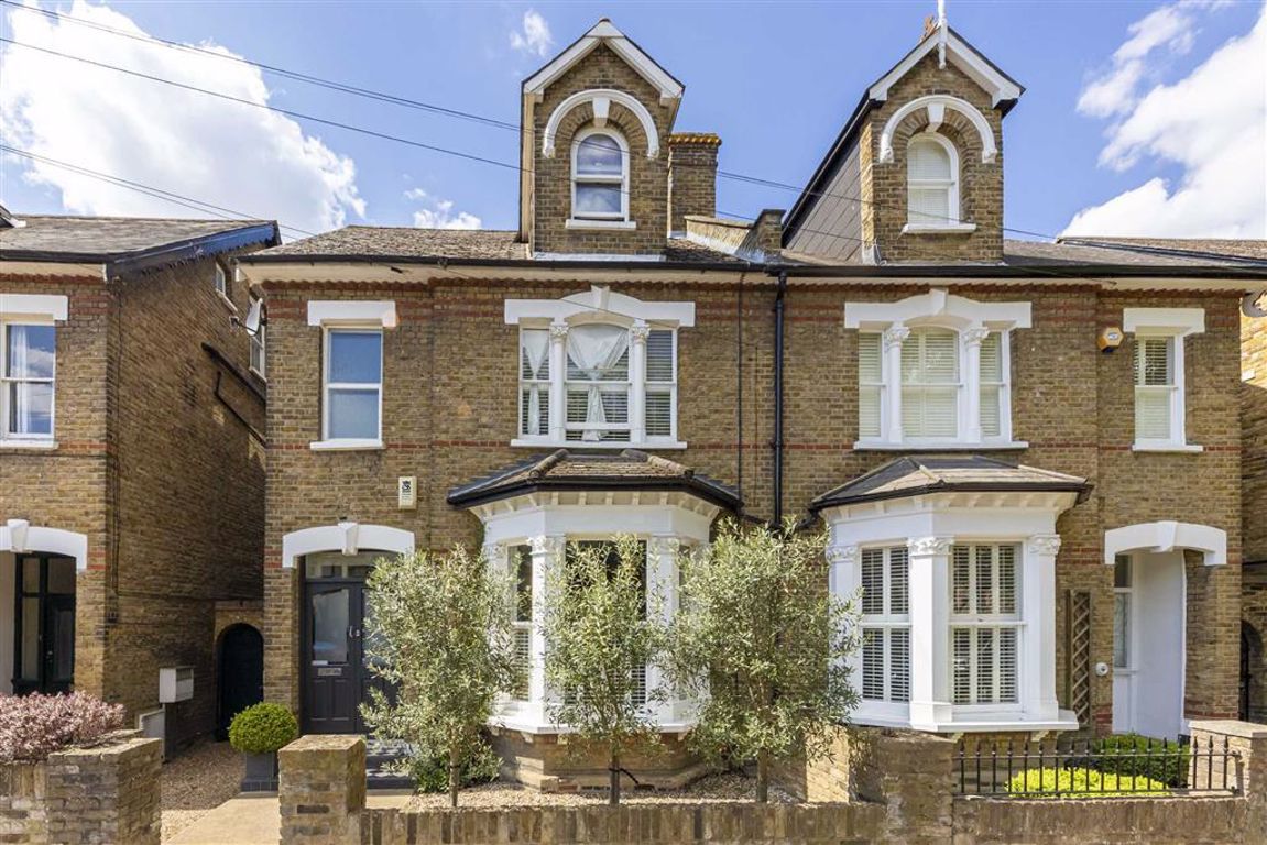 4 bed property for sale in Anlaby Road, Teddington TW11 Zoopla