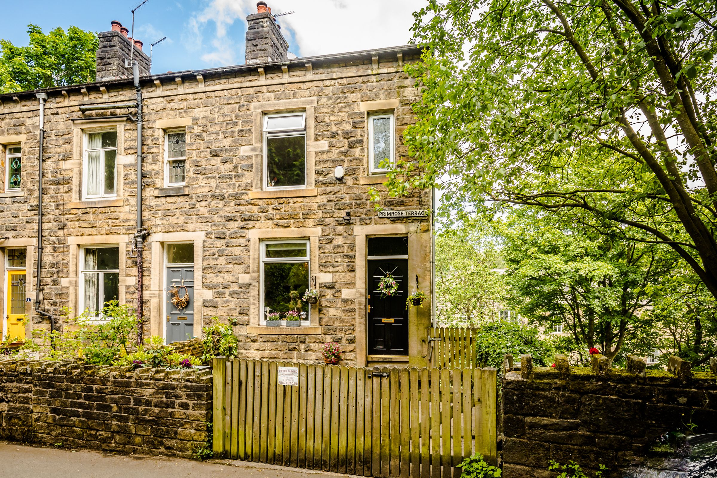 4 bed end terrace house for sale in Primrose Terrace, Hebden Bridge HX7
