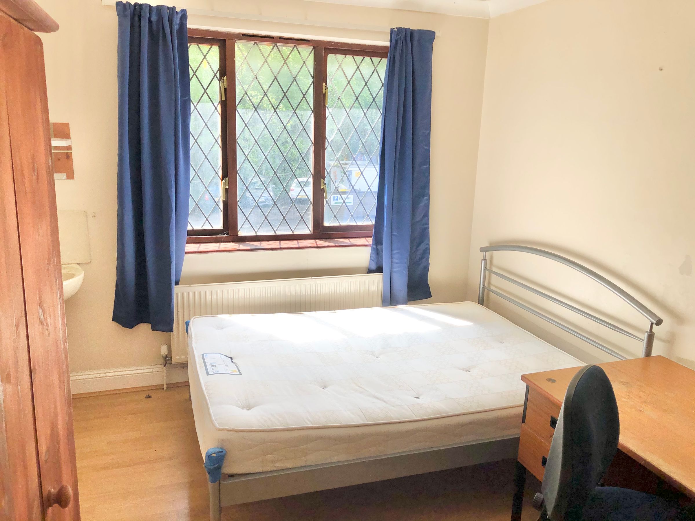 5 bed detached house to rent in Burgess Road, Southampton SO16 Zoopla