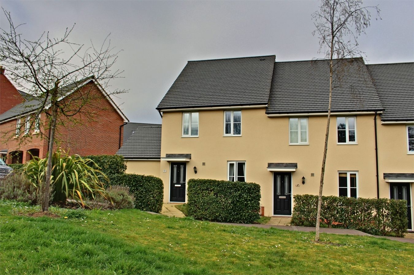 3 bed end terrace house for sale in Cottage Green, Papworth Everard