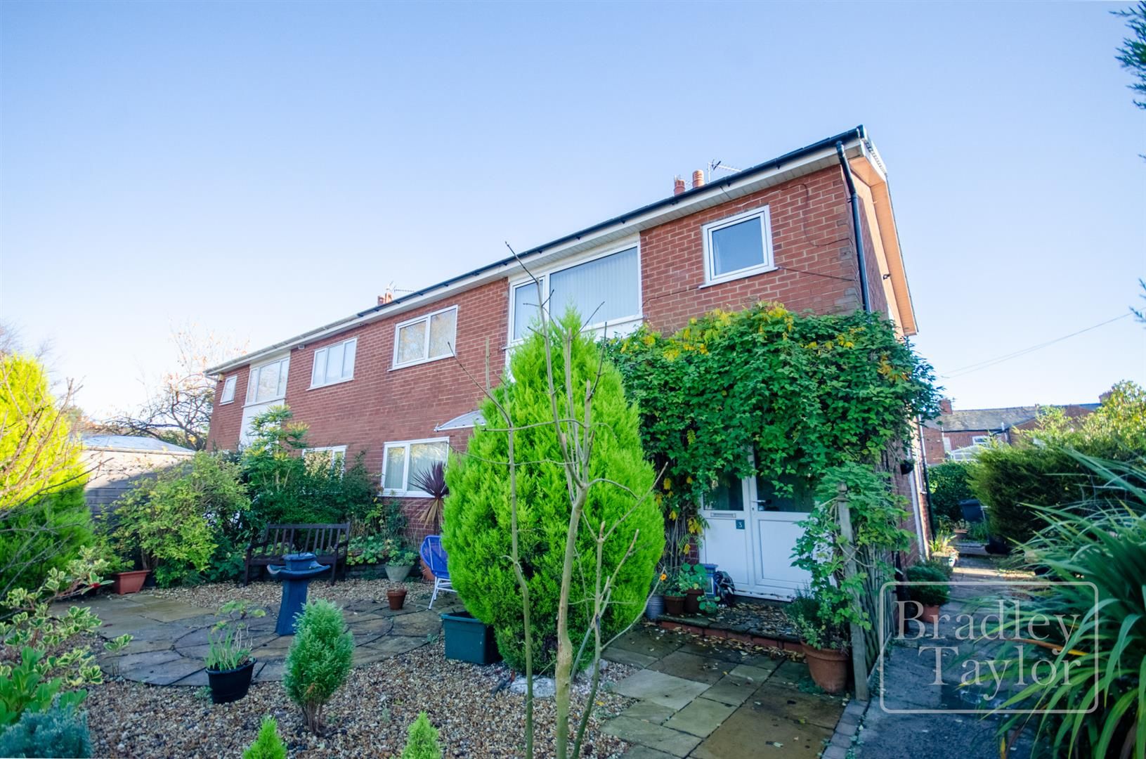 2 bed flat for sale in Princes Court, Penwortham, Preston PR1 Zoopla