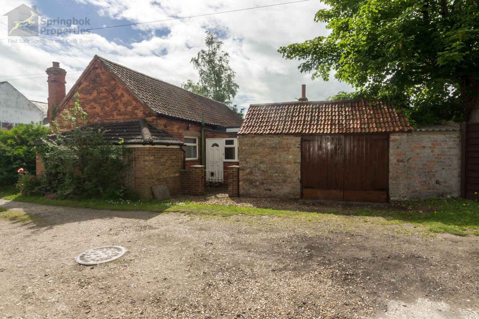 3 bed detached bungalow for sale in Keeling Street, Louth, Lincolnshire