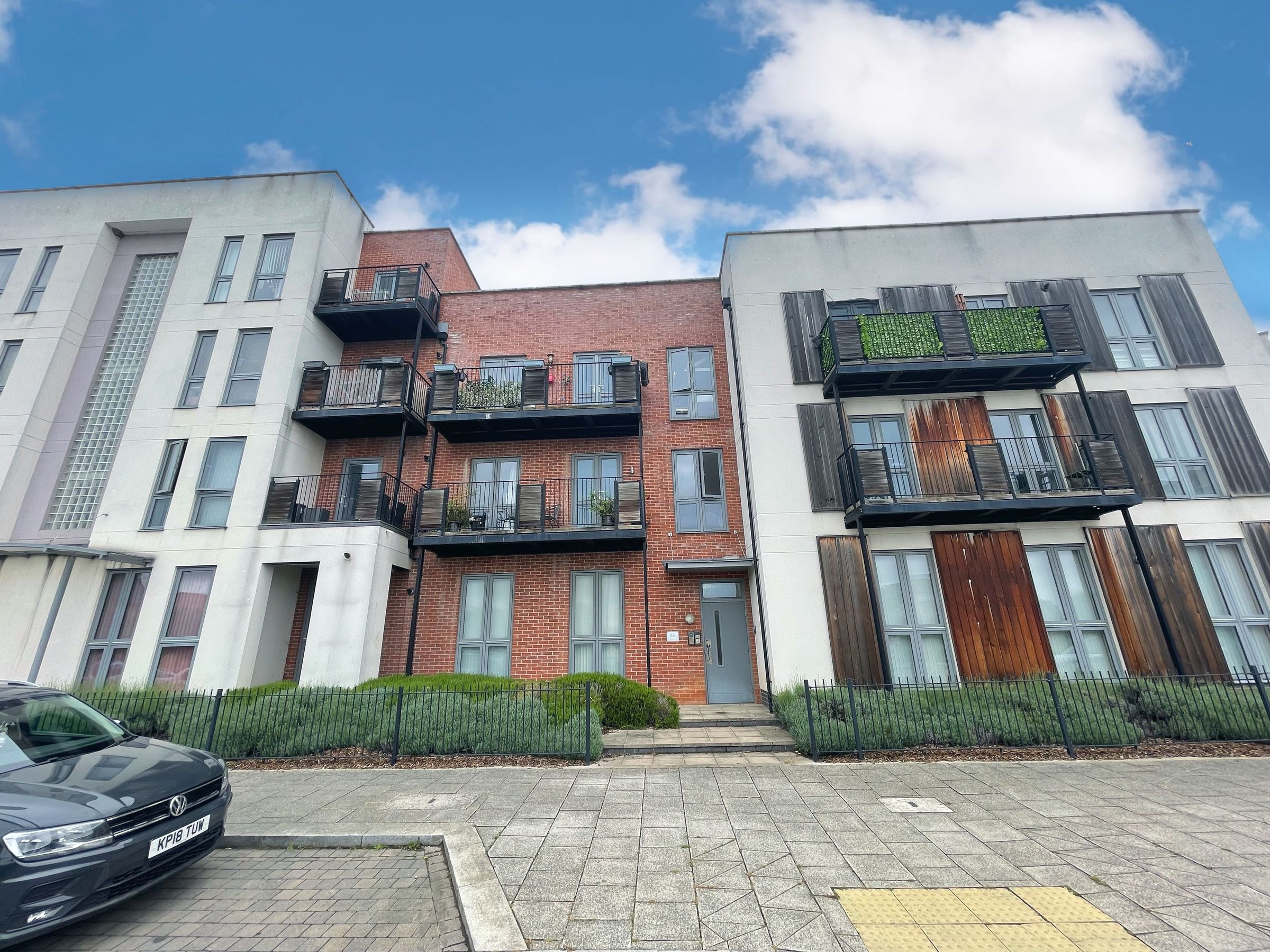 2 bed flat for sale in The Square, Upton, Northampton NN5 Zoopla