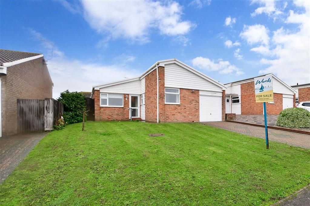 3 bed detached bungalow for sale in Sandhurst Road, Cliftonville