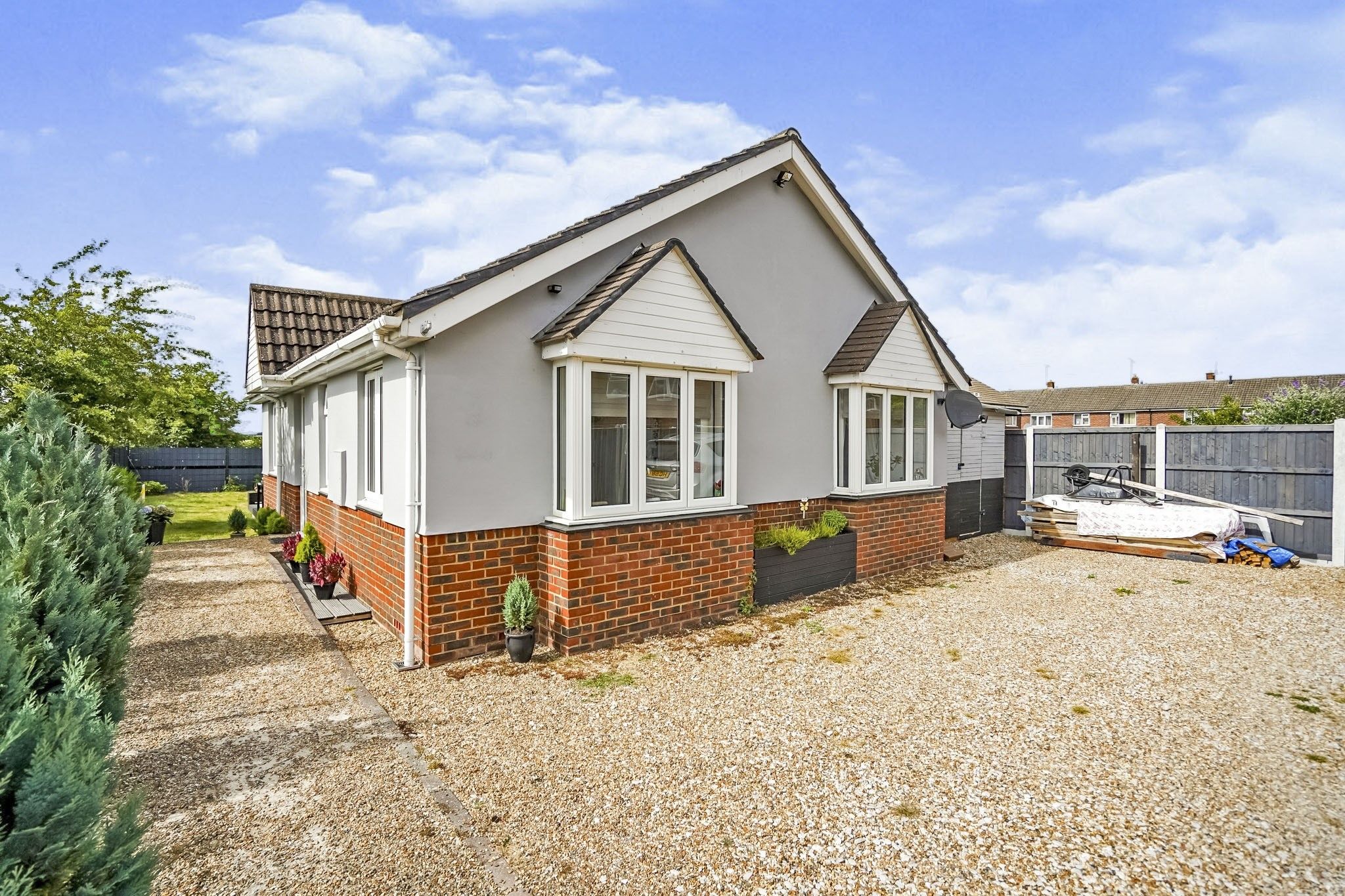 3 bed detached bungalow for sale in Grove Road, Houghton Regis