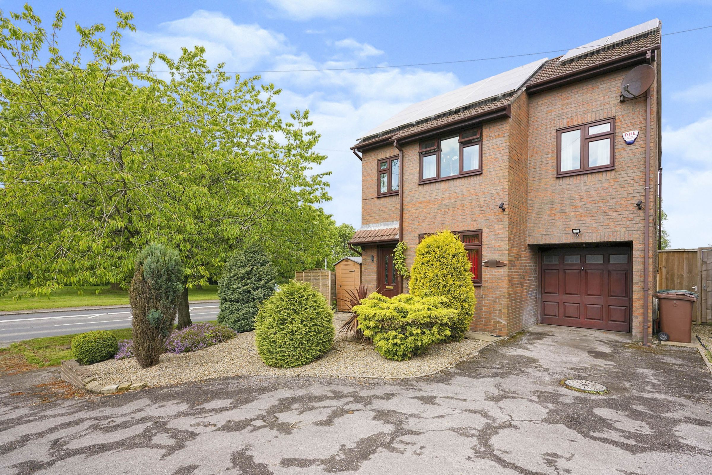 4 bed detached house for sale in Ring Road, Seacroft, Leeds, West