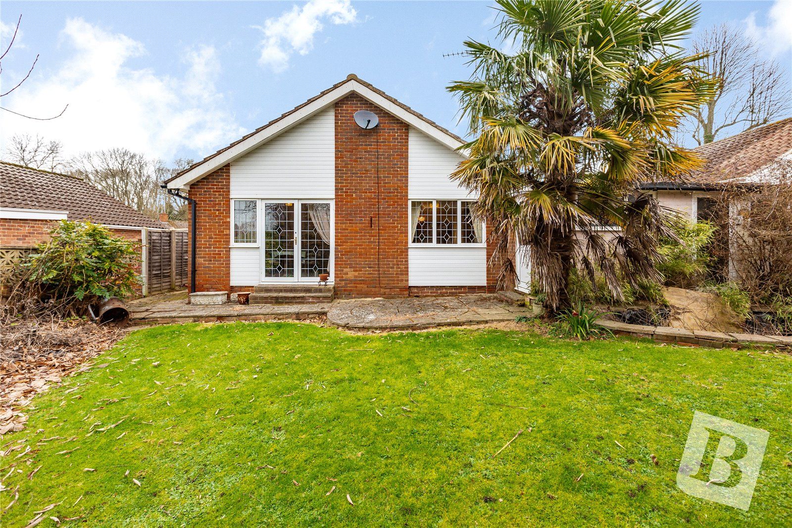 2 bed bungalow for sale in Sallows Shaw, Sole Street, Cobham, Gravesend