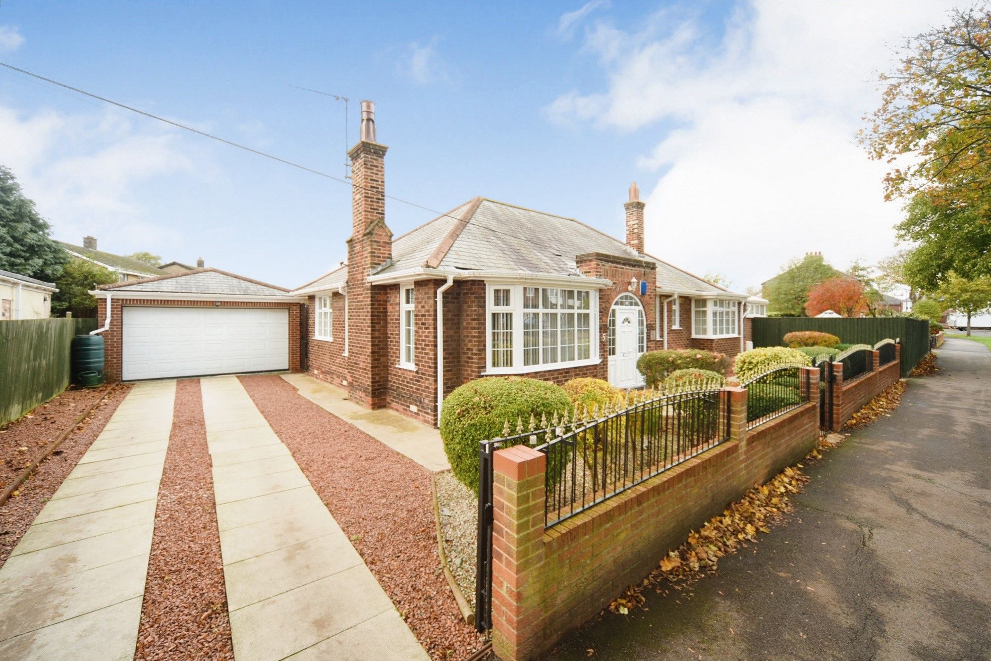 3 bed detached bungalow for sale in Inglemire Lane, Hull HU6 Zoopla