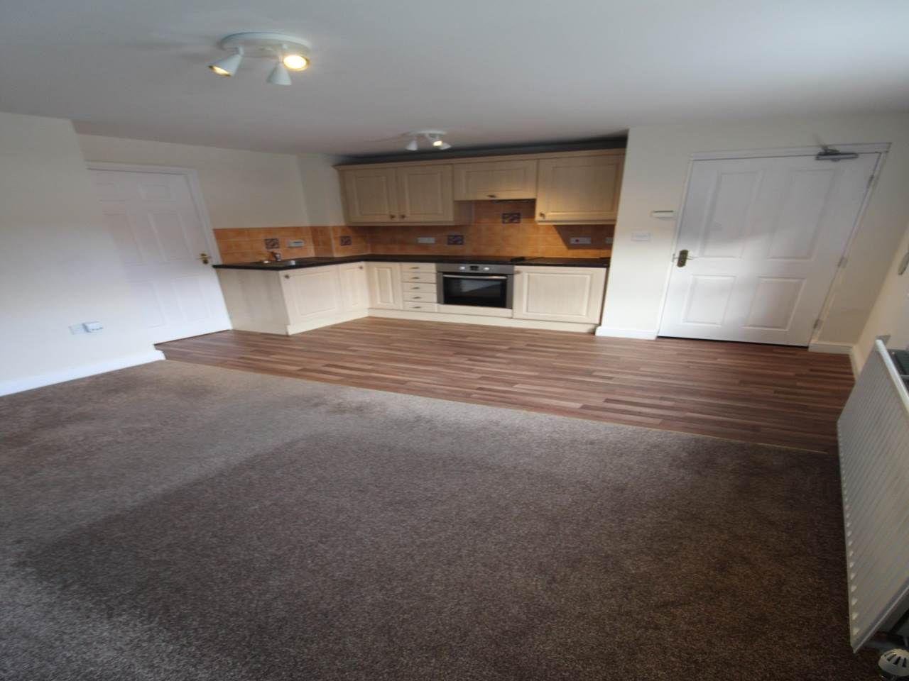 2 bed flat to rent in Higham Court, Higham Common Rd, Higham S75 Zoopla