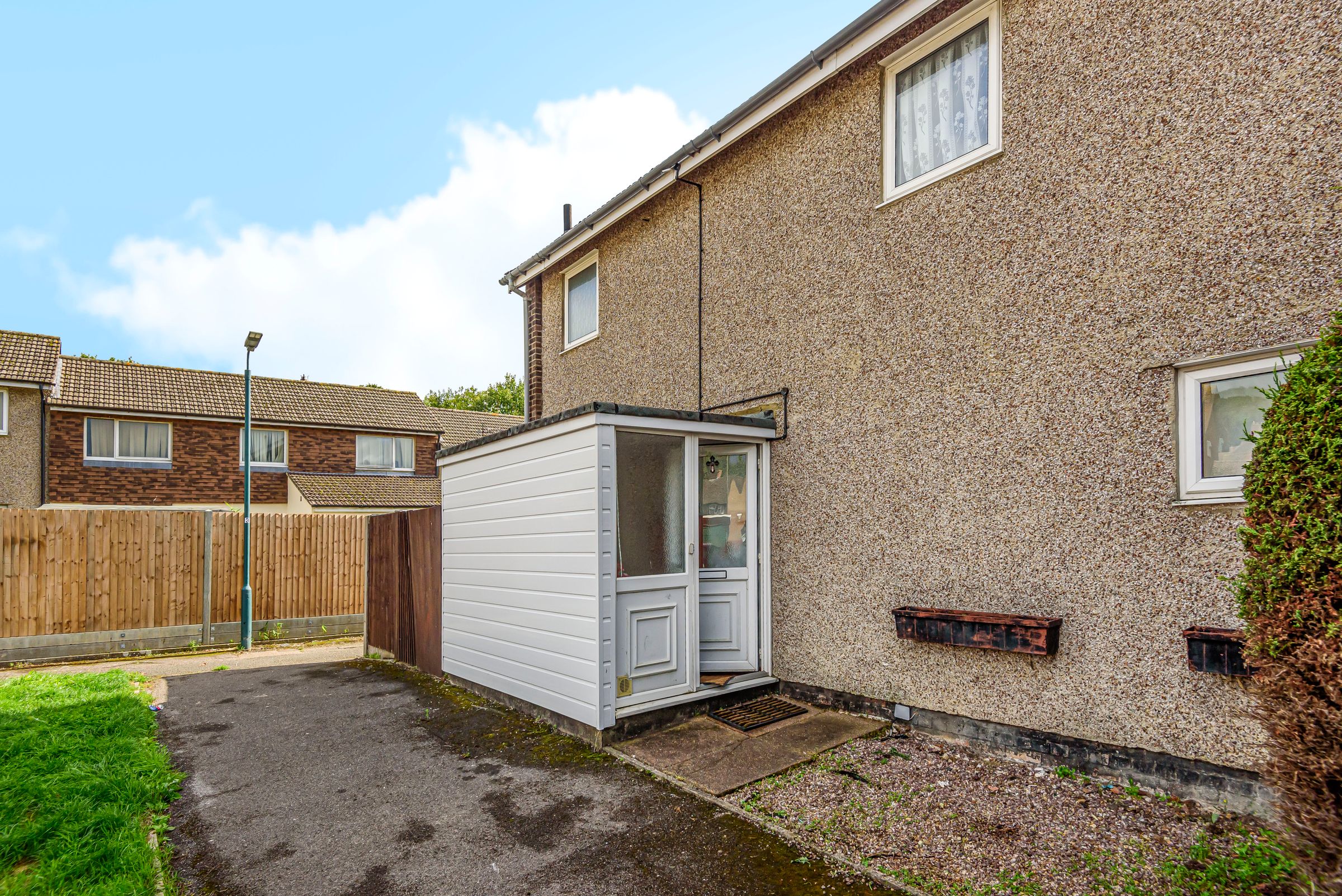 3 bed end terrace house for sale in Park Barn Drive, Guildford GU2 Zoopla