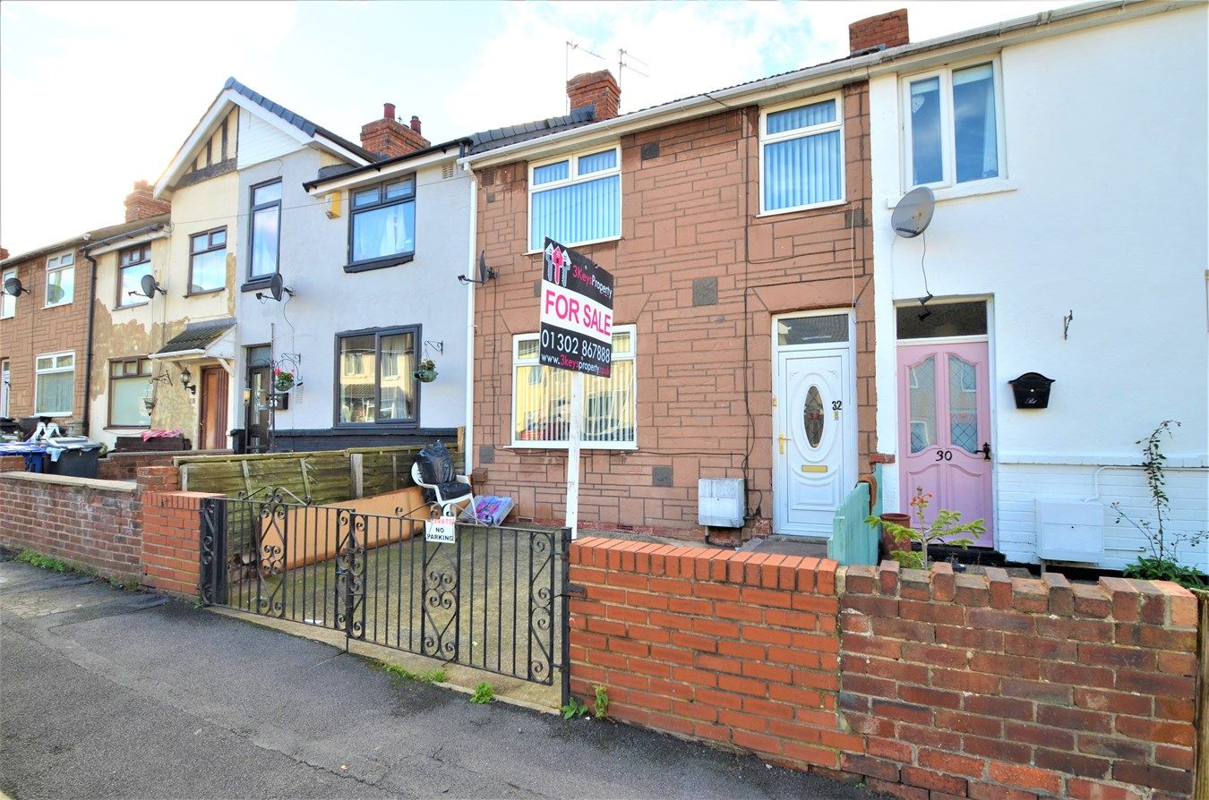 3 bed terraced house for sale in St Johns Road, Edlington, Doncaster