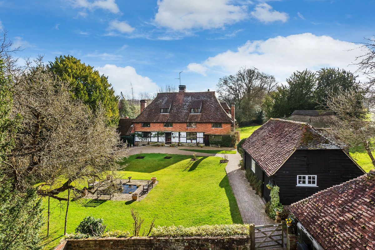 5 bed detached house for sale in Hartfield Road, Edenbridge TN8 Zoopla