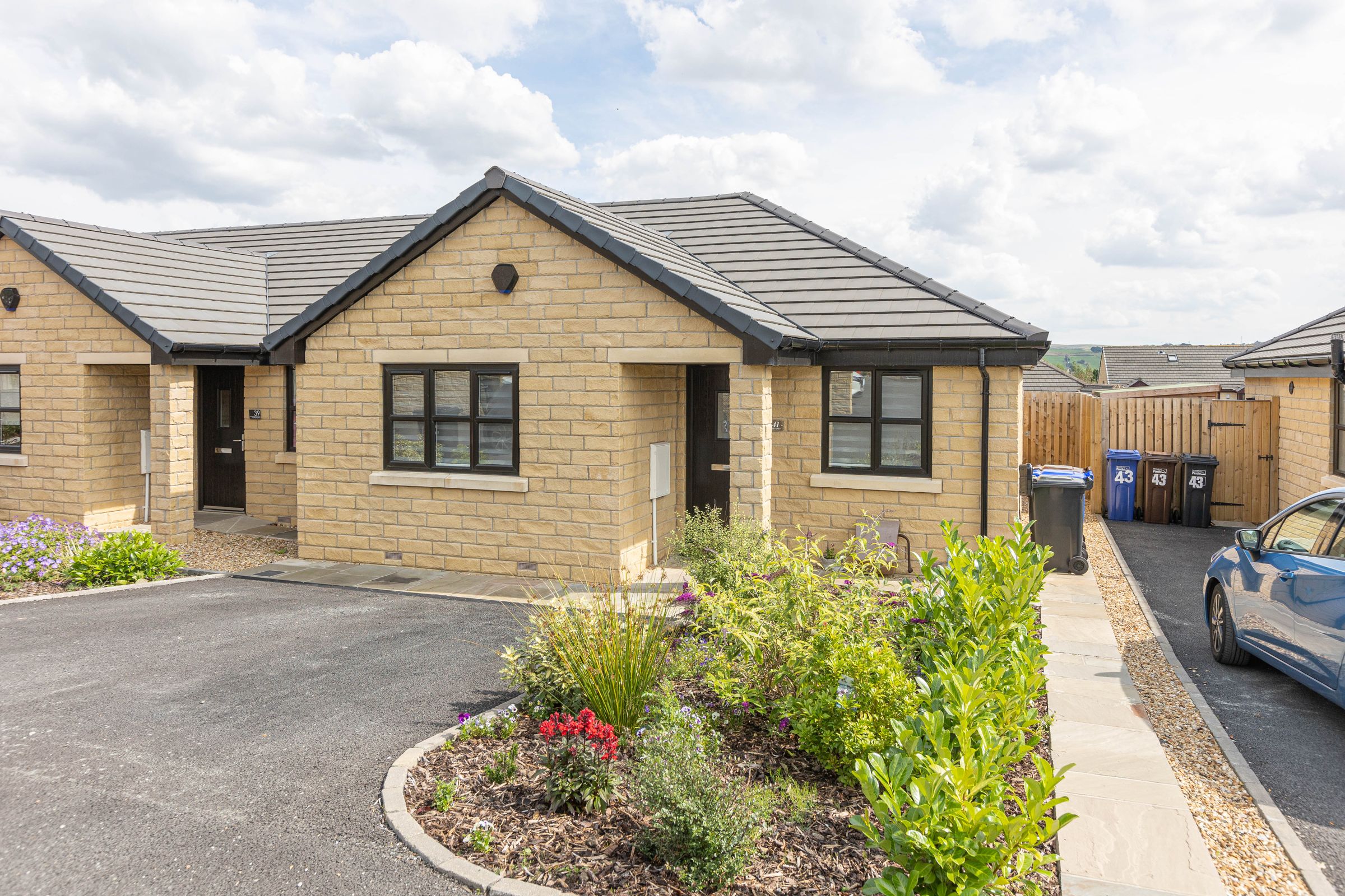 2 bed semidetached bungalow for sale in Towler Drive, Colne BB8 Zoopla
