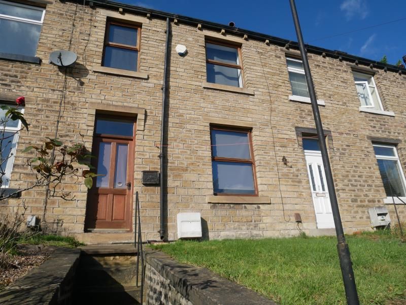 2 bed terraced house to rent in 32 Lowergate, Paddock, Huddersfield HD3
