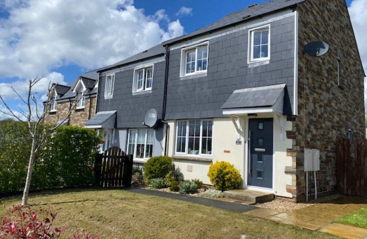 3 bed end terrace house for sale in Helman Tor View, Bodmin PL31 Zoopla