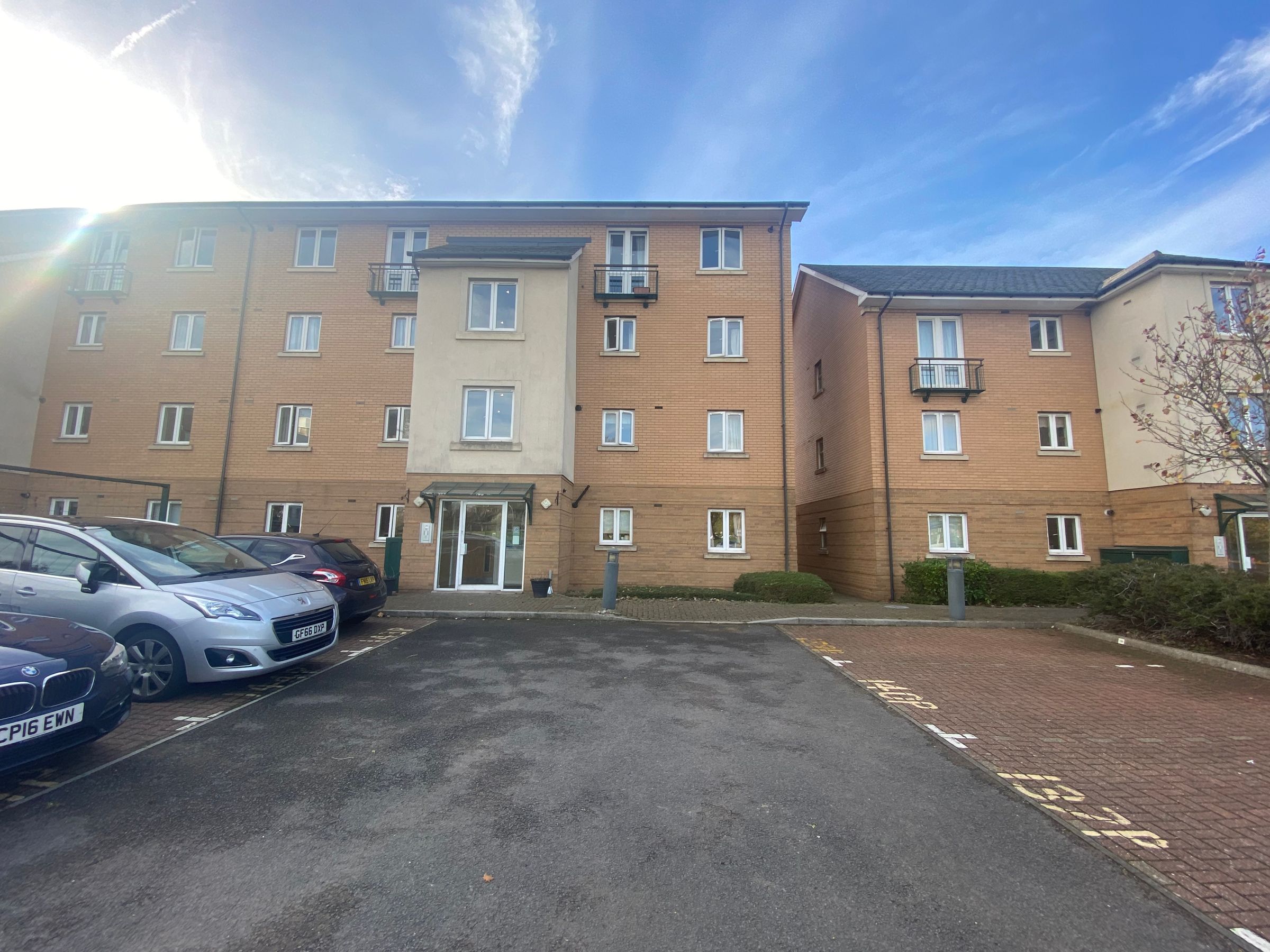 2 bed to rent in Ffordd Garthorne, Cardiff CF10 Zoopla